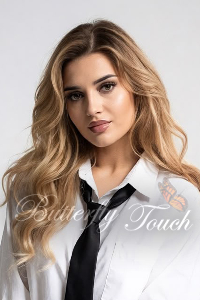 Leona - Photo 7