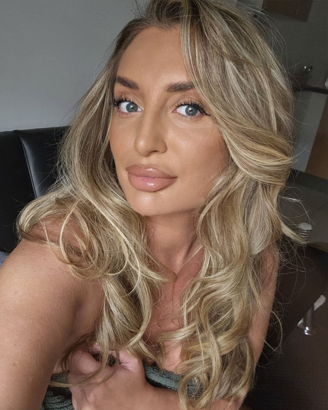 rent an escort girl in London